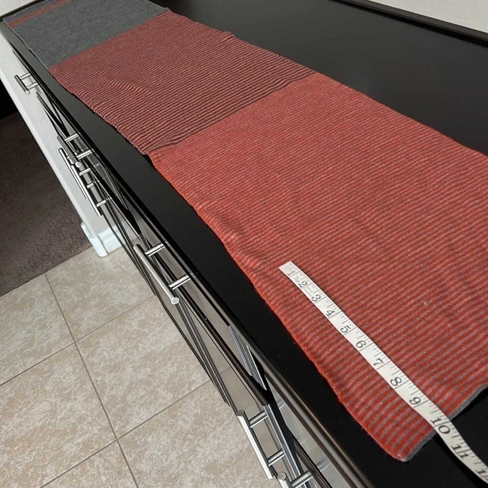 Calvin Klein striped Unisex signature scarf 70x 12, ombre red/grey